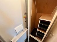 レオパレスかりがね 玄関