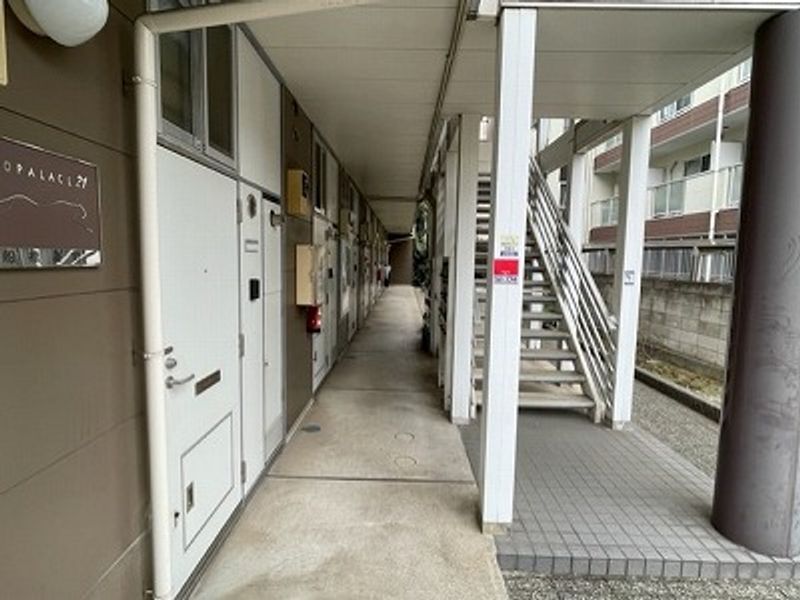 レオパレス船橋湊町 エントランス