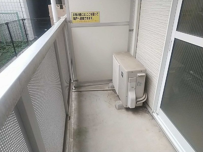 レオパレス彩 バルコニー