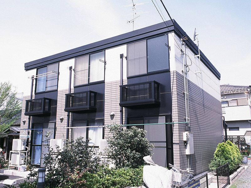 レオパレスパストラル 外観