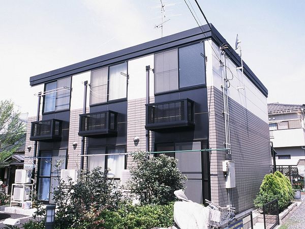 レオパレスパストラル 外観