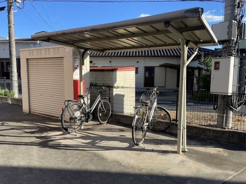 レオネクストプレステージ池田 共用部分