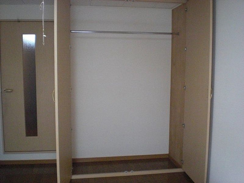 レオパレスピア 収納