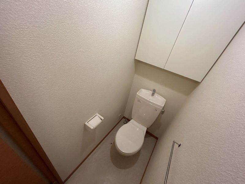レオパレスマンダリーヌ トイレ