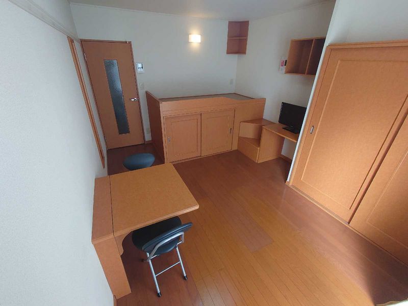 レオパレスサンサーラ 居間