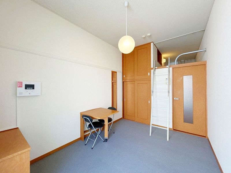 レオパレスＡＩＫＥＮ 居間