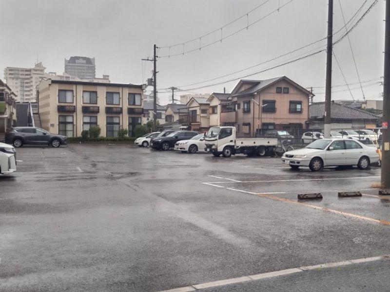 レオパレスＬｉｂｅｒｔｙ 駐車場