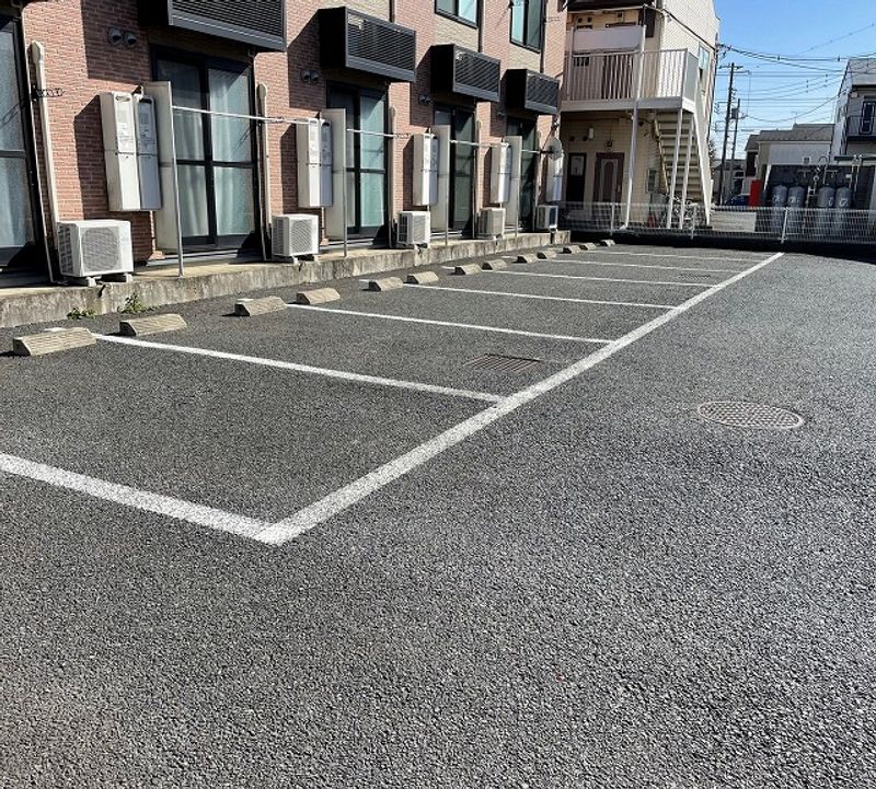 レオパレス上志津 駐車場
