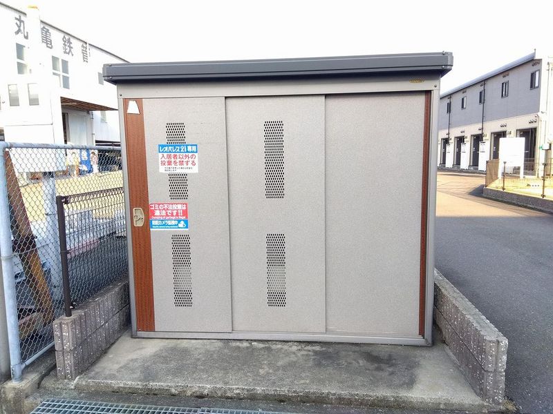 レオパレスシュトラール 共用部分