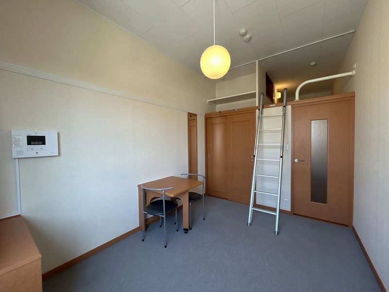 レオパレス千年の時 居間
