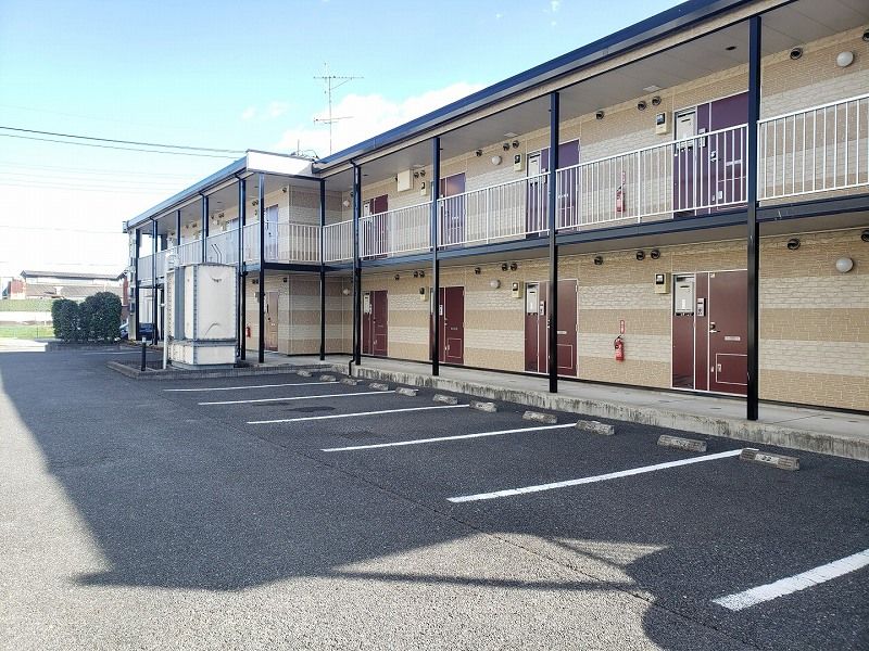 レオパレス宮代庭苑　Ⅱ 駐車場