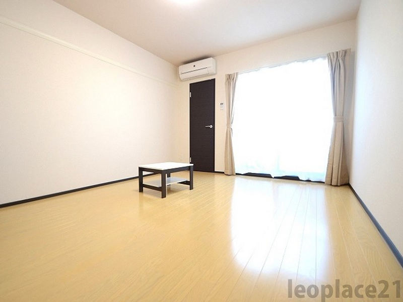 CLEINO BLUE II Phòng khách