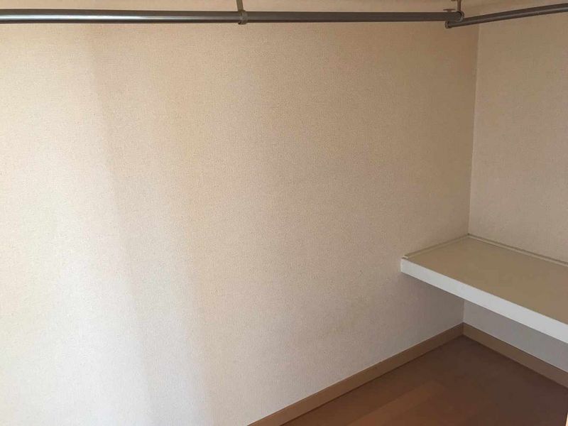 レオパレスアザミ 収納