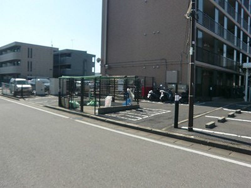 レオパレス伸夫 駐車場