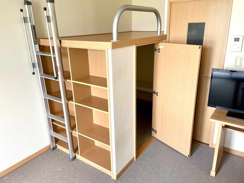 レオパレスミルキーウェイ 収納