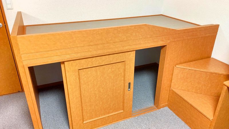 レオパレスベレン 寝室