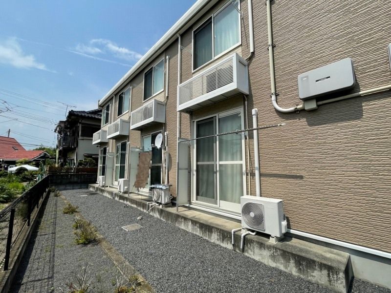 レオパレスエスティー１２ バルコニー