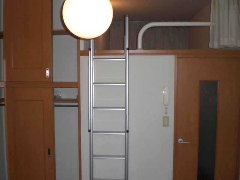 レオパレスファームランド 居間