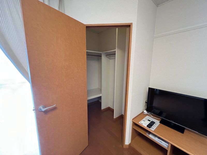 レオパレスエミネンス 収納