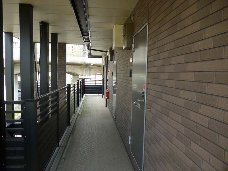 レオネクスト姫路さいしょう 玄関