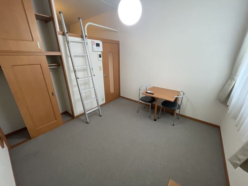 レオパレスノビア　カーサ 居間
