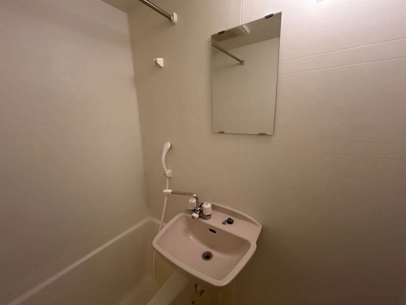 レオパレス第二吉兵衛ハウス 洗面台