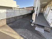 レオパレスＦＩＴⅡ 駐車場