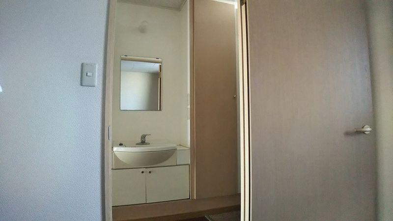 レオパレスナカノ 洗面台