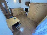 レオパレスＥＴ　静波 居間
