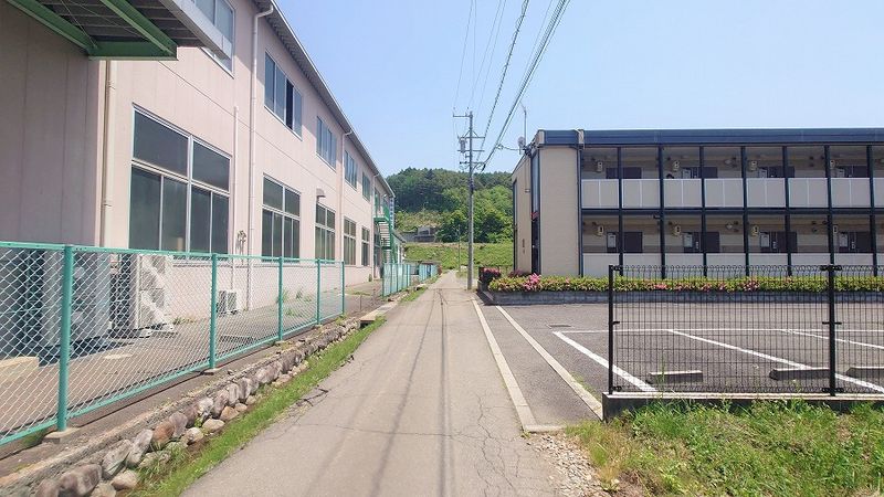 レオパレス平出 外観