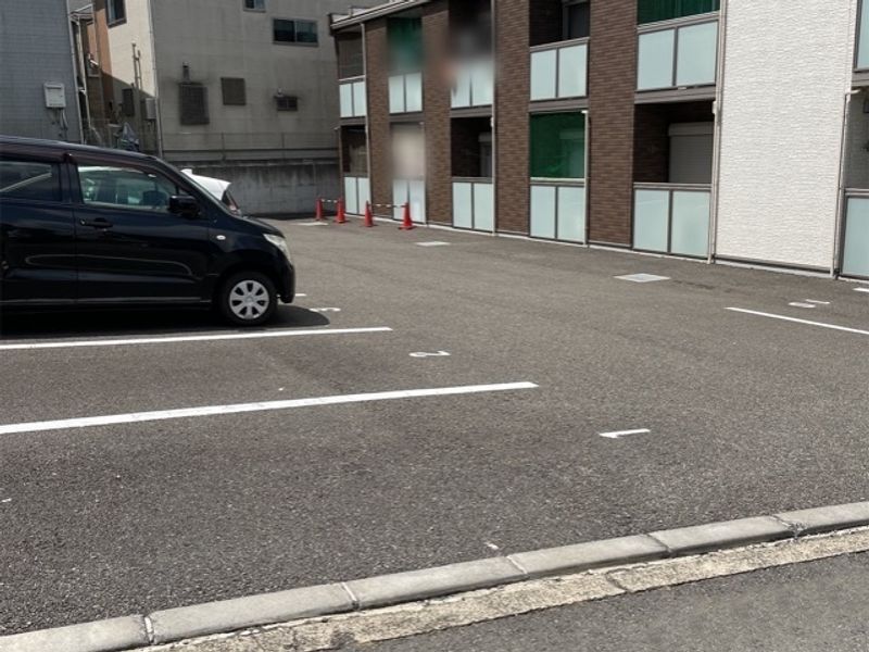 クレイノミカミ 駐車場