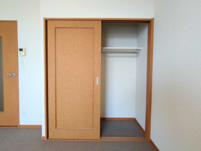 レオパレス阿保 収納