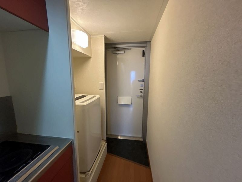 レオパレスペイサージュ 玄関