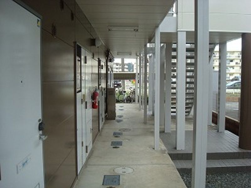 レオパレスＡヴィレッジ 玄関