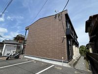 レオパレス中の島 外観