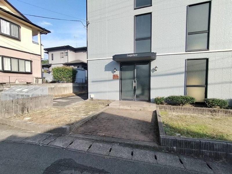 レオパレスＨＯＮＤＡ エントランス