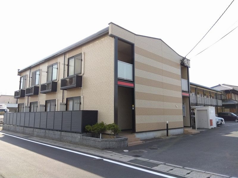 レオパレスメゾンドゥ　ベルヴュ 外観