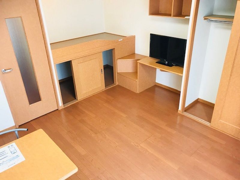 レオパレスＳＫ 居間