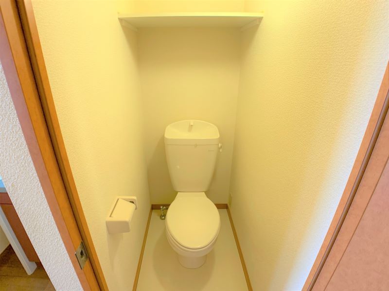 レオパレスエレガンス トイレ