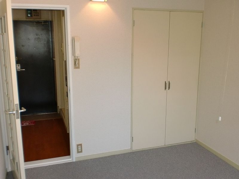 レオパレス亀有第５ 居間