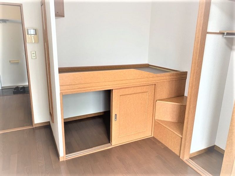 レオパレスエスポワール堀の内 居間