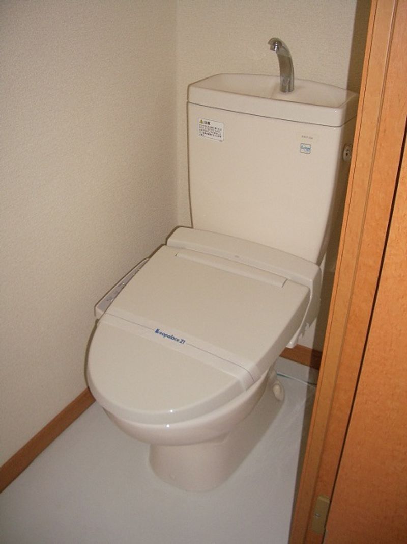 レオパレスカシオペア トイレ