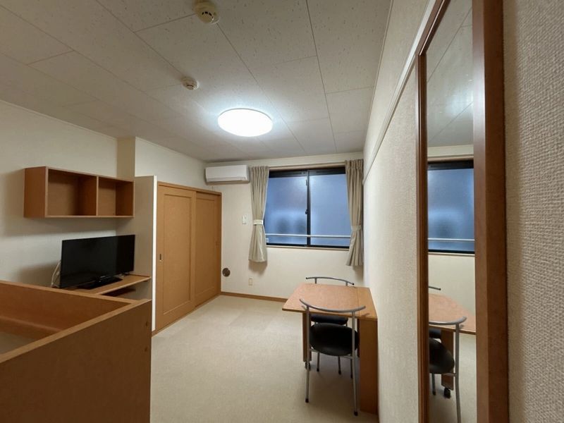 レオパレスラピュタ 居間
