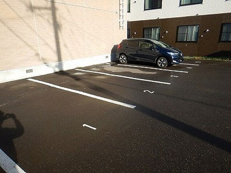 leopalace Smile 停车场