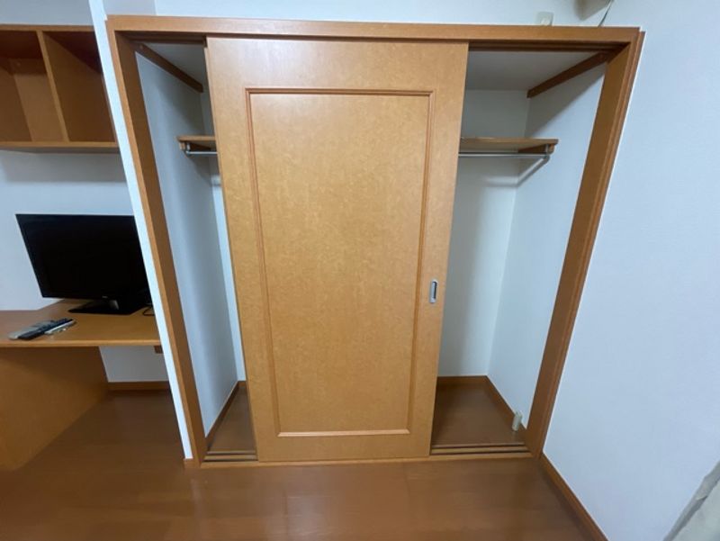 レオパレスＳＨＩＯＨＡＲＡ 収納