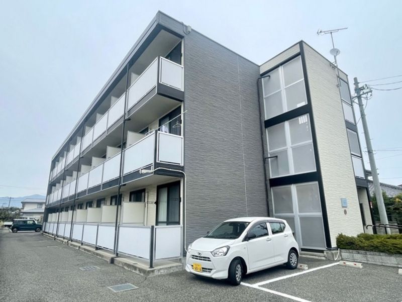 レオパレスアルカディア 外観