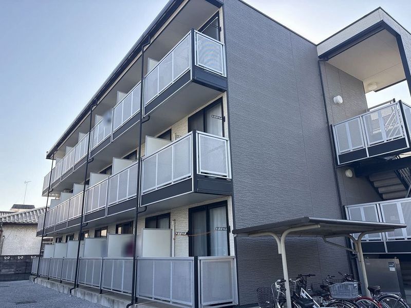 レオパレスヴィーブル 外観