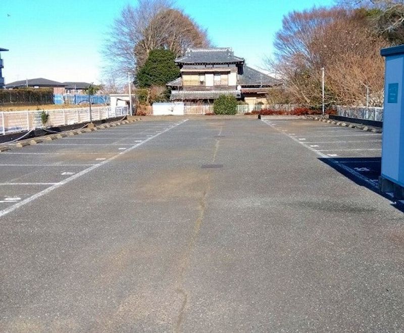レオパレス北初富 駐車場