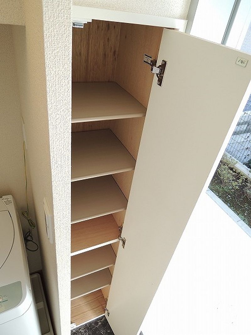 レオパレスルミエール 収納