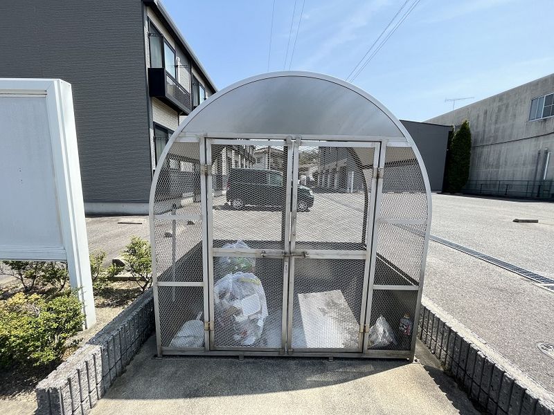レオパレス本郷Ａ 共用部分